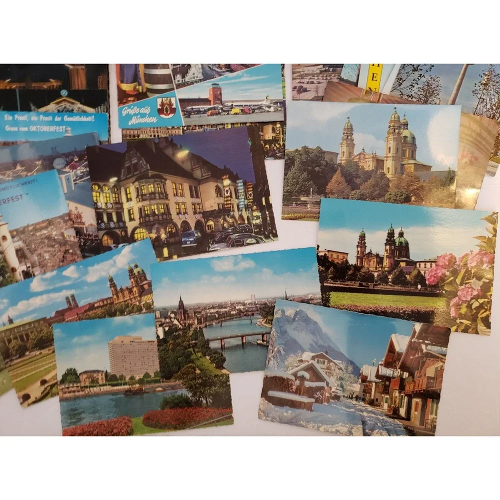 Lot of‎ 31 Oktoberfest Munchen Germany Unposted Postcards